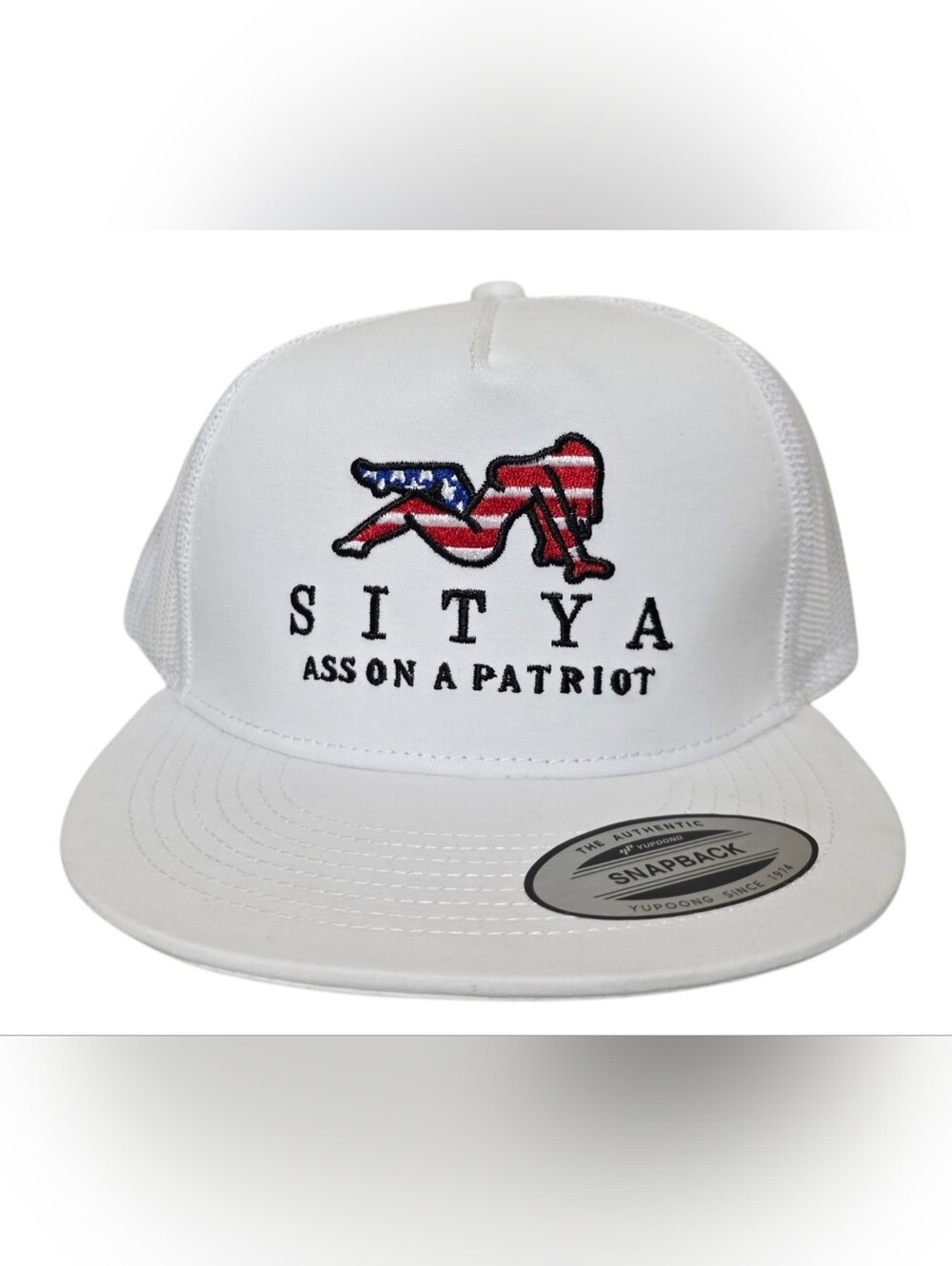 SITYA White Patriotic Snapback Hat with Embroidered Flag Graphic